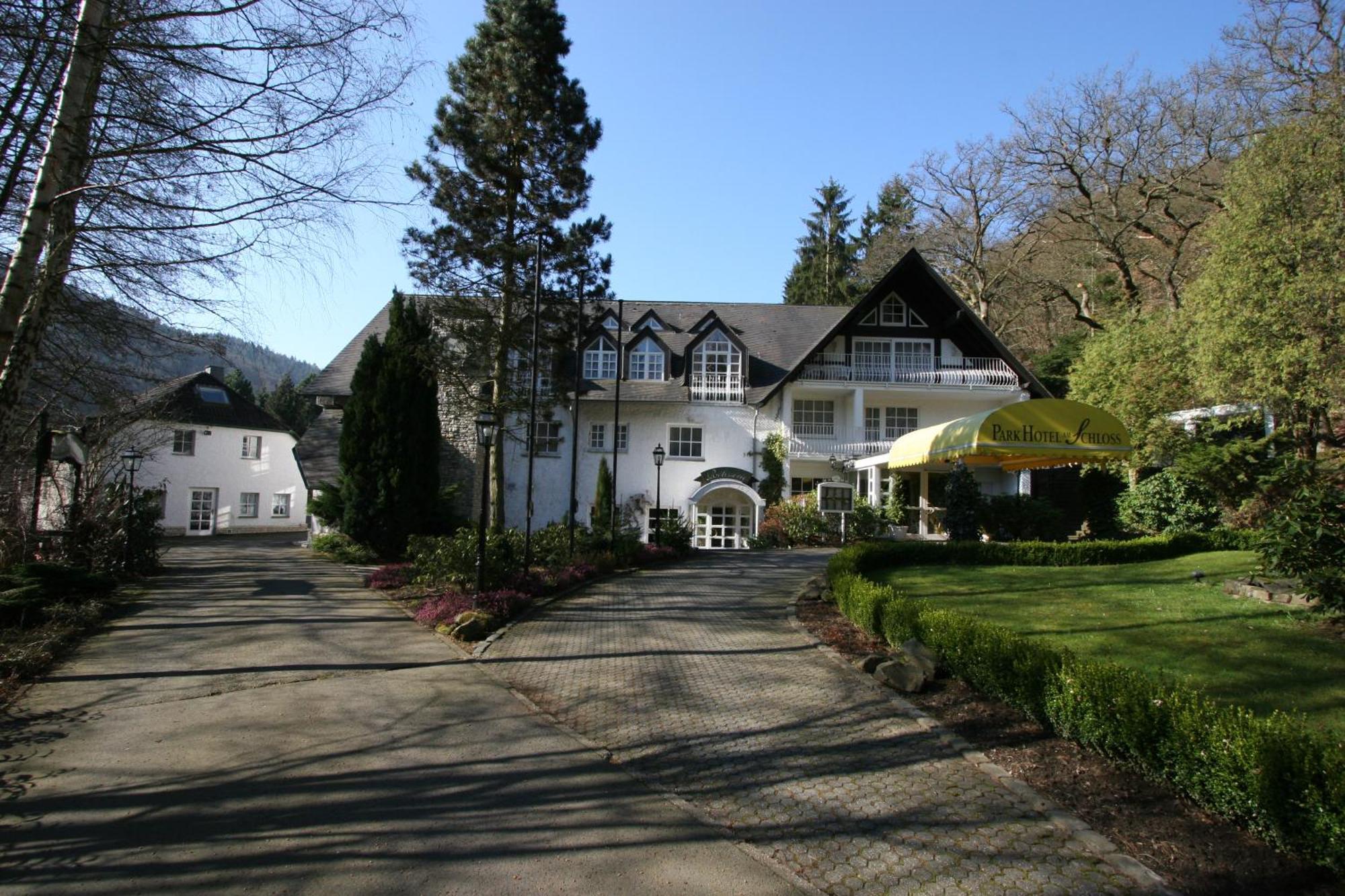 Park Hotel Am Schloss Ettringen  Exterior photo